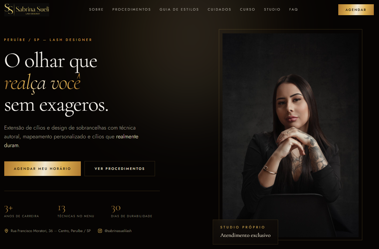 Projeto Sabrina Sueli Lash Designer exibido em desktop e celular
